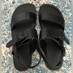 Groundies Kos genuine leather barefoot minimalist black sandals 40 / 9 nwt